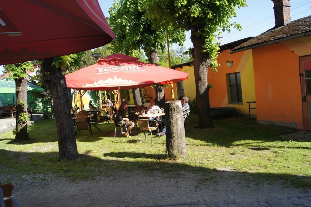 Penzion Modry Jelen Vidnava Exterior photo